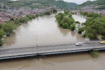 U BiH vodostaji Une i Sane u opadanju, evakuisano 25 osoba
