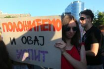 Podrška policajcima i zahtevi za smenu vrha RTS-a sa protesta u Beogradu