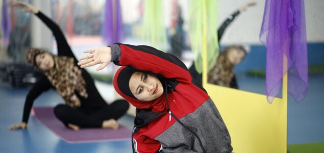 Pet Iranki i joga učitelj uhapšeni jer su zajedno praktikovali vježbanje
