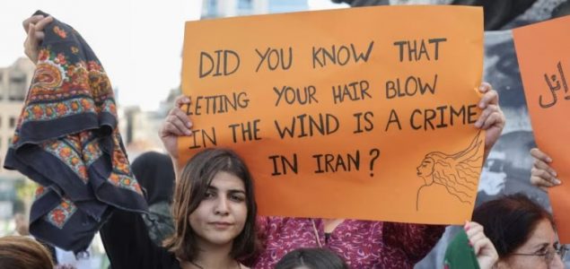 Kako je smrt Mahse Amini postala poziv na okupljanje hiljadama Iranaca