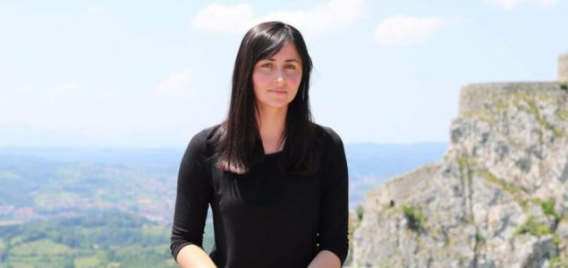 Almasa Salihović: Kako se osjeća majka ubijenih sinova u Srebrenici kad joj kažu da nije bilo genocida