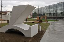 Flaster na otvorenu ranu: Spomenik „Izbrisanima“ kao pranje imidža ljubljanskih vlasti